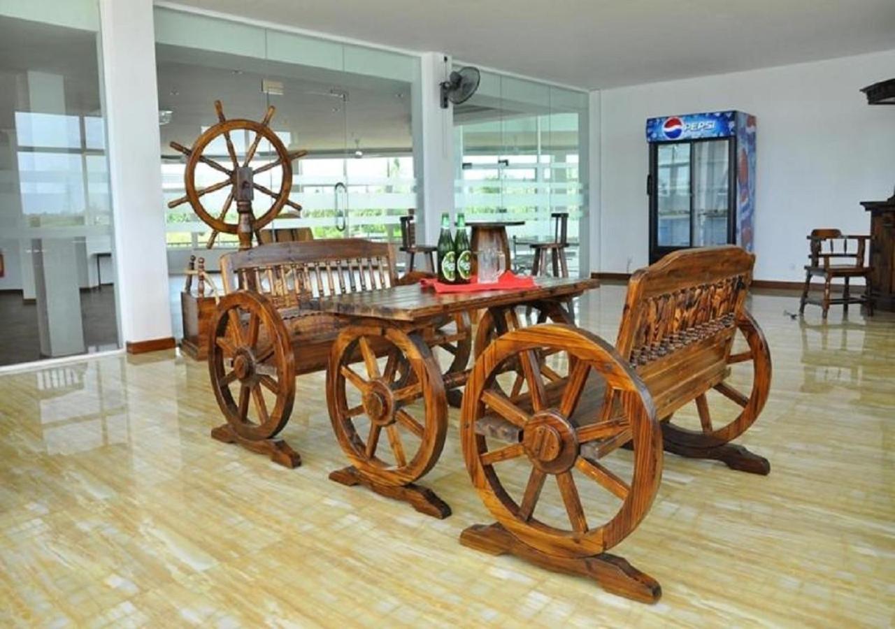 Hotel East Lagoon Batticaloa Bagian luar foto