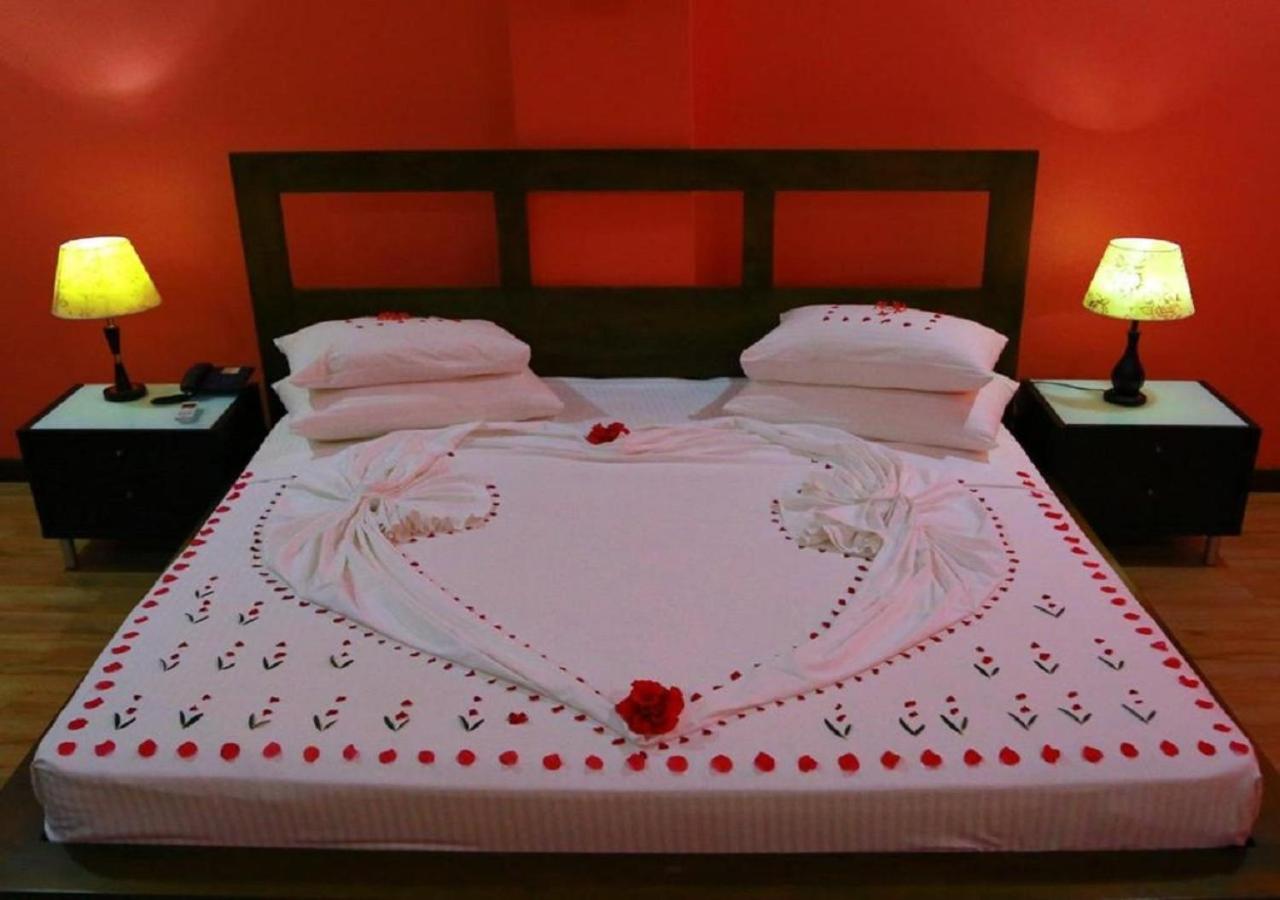 Hotel East Lagoon Batticaloa Bagian luar foto