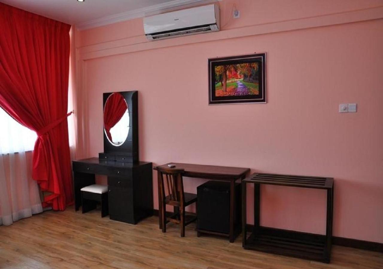 Hotel East Lagoon Batticaloa Bagian luar foto