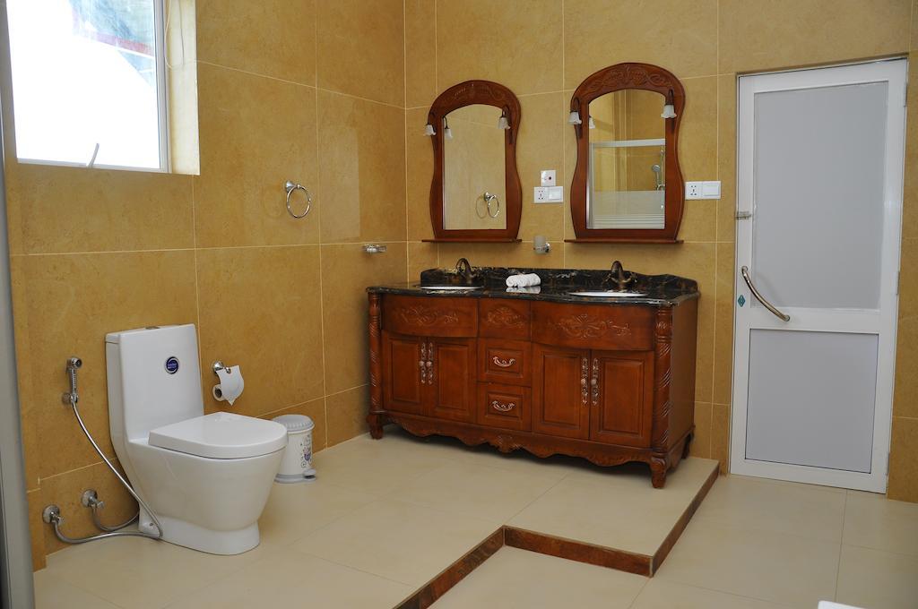 Hotel East Lagoon Batticaloa Ruang foto